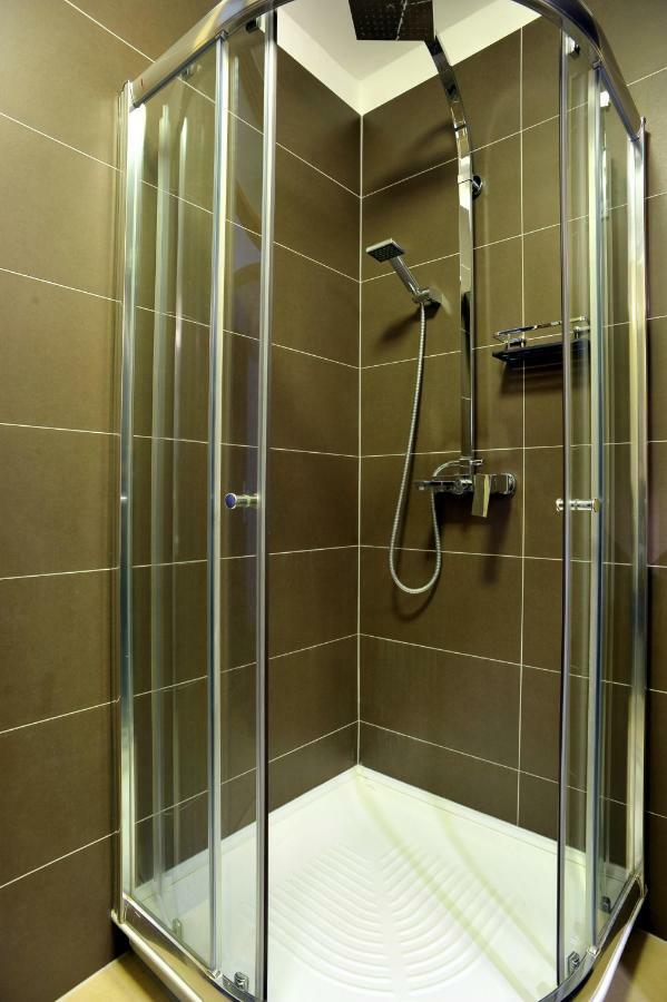 Holiday House Lena Porec Esterno foto