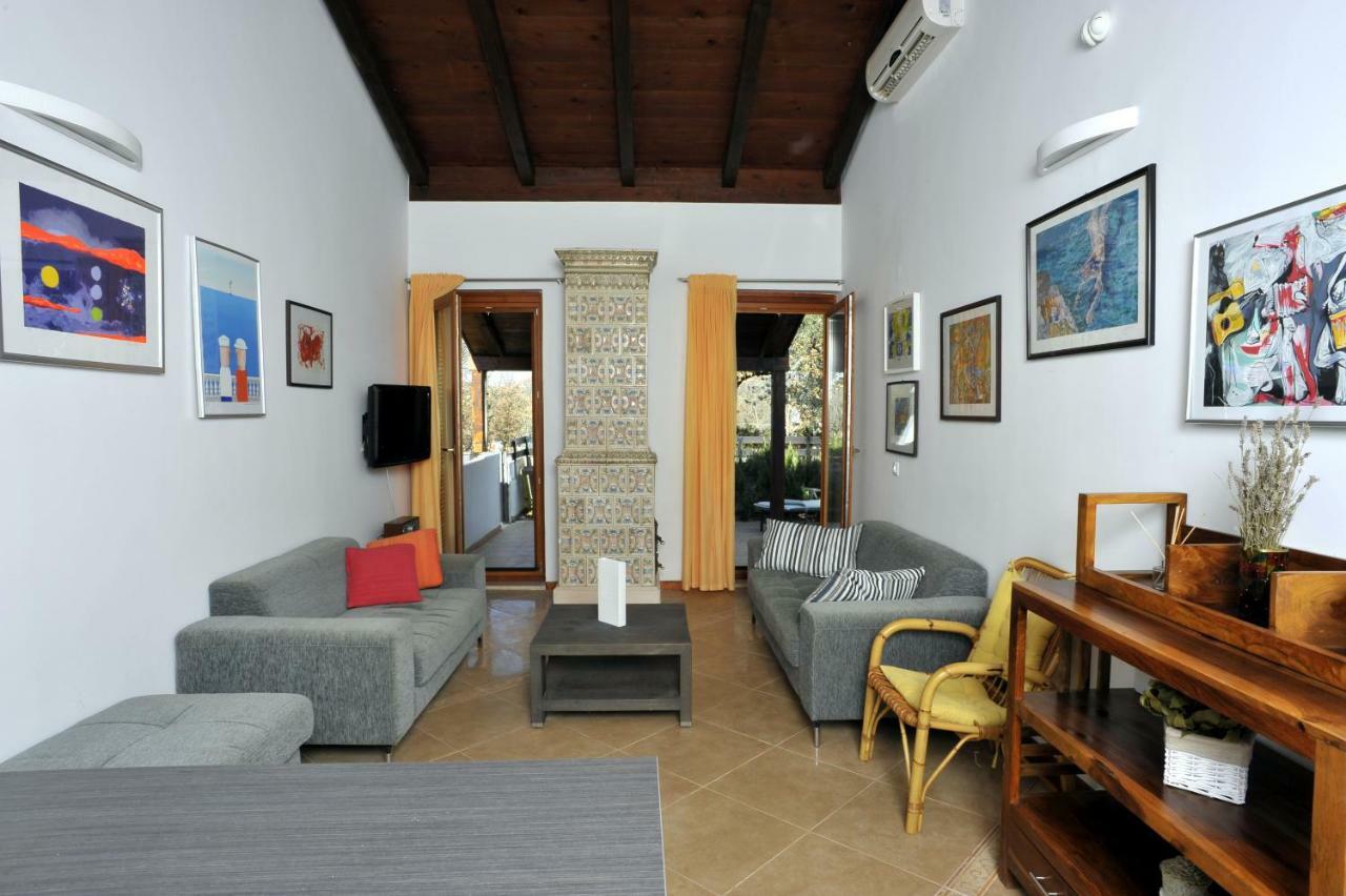 Holiday House Lena Porec Esterno foto