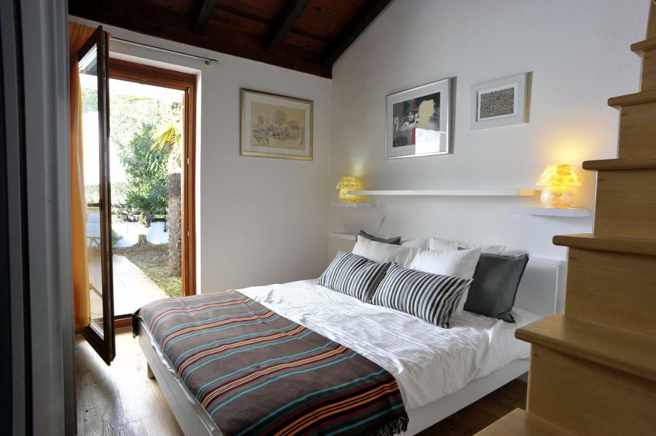 Holiday House Lena Porec Esterno foto