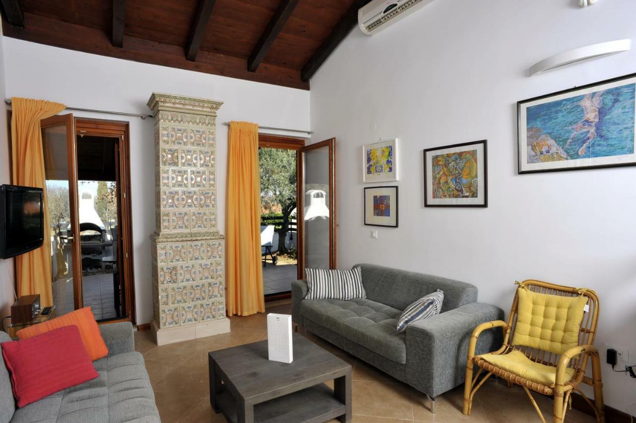 Holiday House Lena Porec Esterno foto