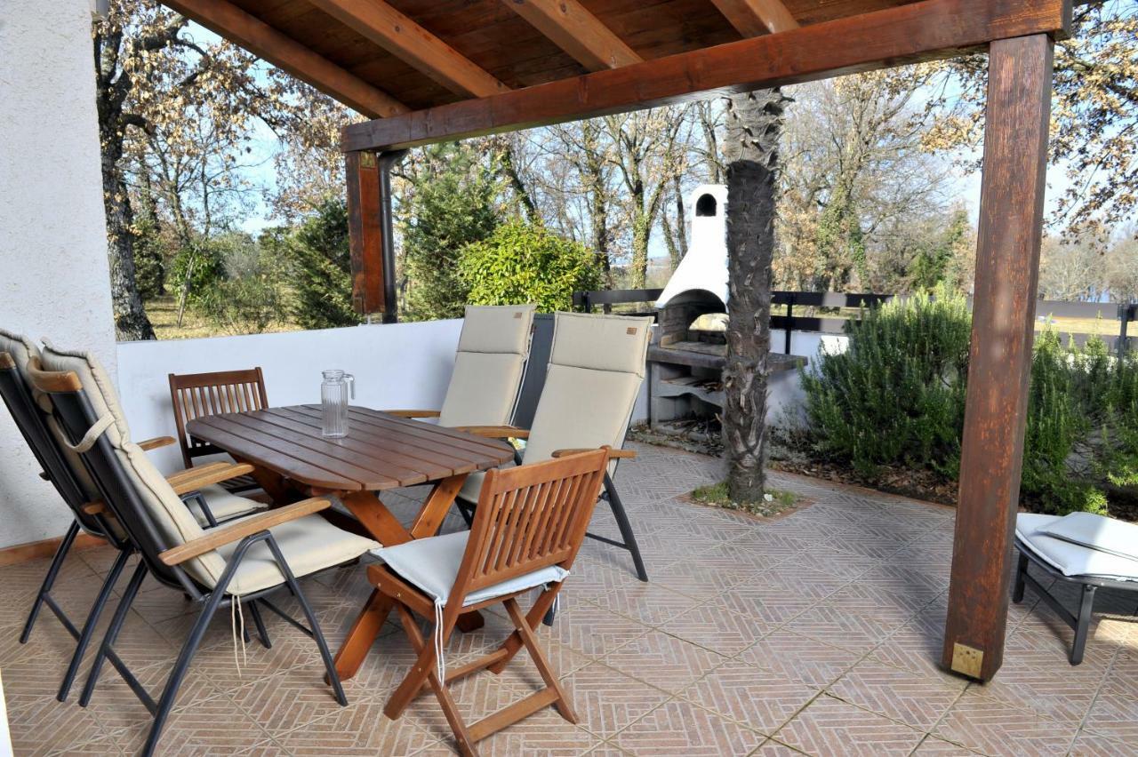 Holiday House Lena Porec Esterno foto