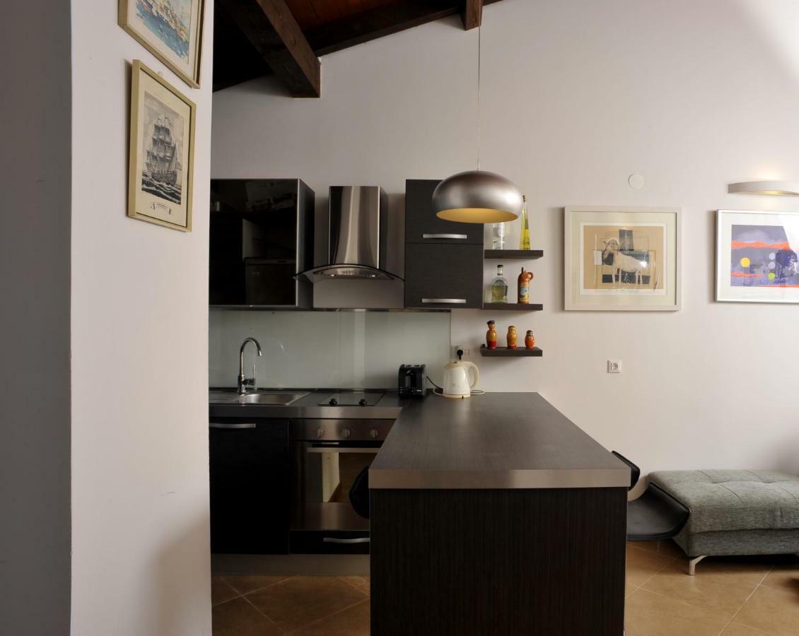Holiday House Lena Porec Esterno foto